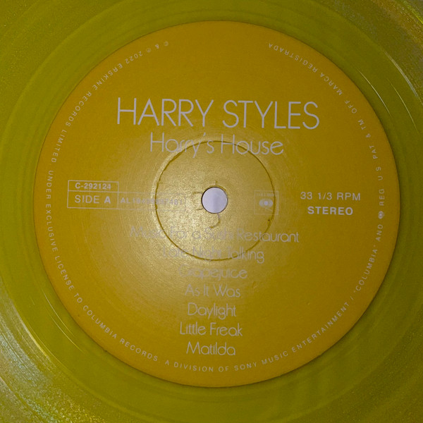 Harry Styles - Harry’s House(Limited Yellow Vinyl)( booklet+postcard)